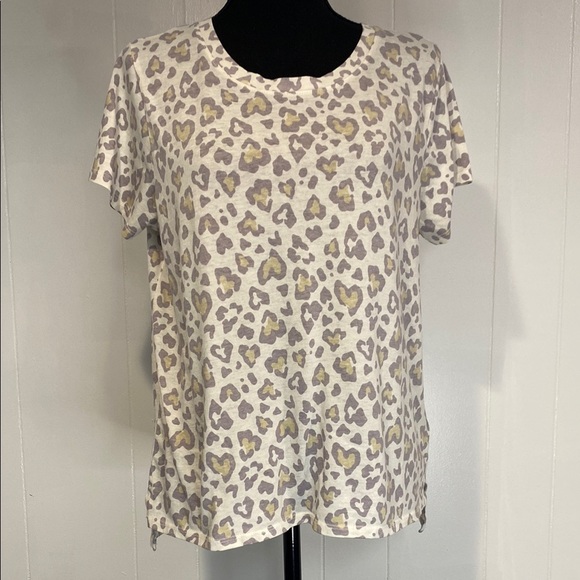 Lucky Brand Tee Shirt Leopard Print Short Sleeve Lavender Yellow Size Large - Picture 1 of 8